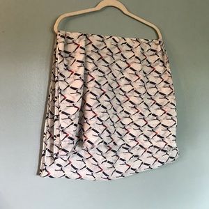 Scarf with diving women.